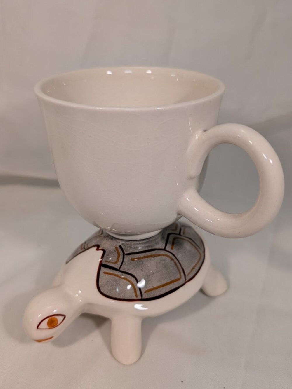 CARLTONWARE VINTAGE MUG TEA CUP FEATURE A HARD WORKING  TURTLE